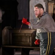 Quinn Kelsey (Macbeth) &copy; Michael Cooper
