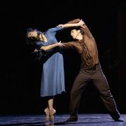 Giulia Tonelli as The cellist and Wei Chen as The instrument in Cathy Marston's The Cellist &copy; Gregory Batardon