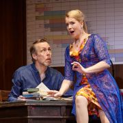 Georg Zeppenfeld (Hans Sachs) und Julia Kleiter (Eva) &copy; Semperoper Dresden | Ludwig Olah