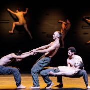 MOMO d'Ohad Naharin à La Villette &copy; Ascaf