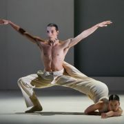 Mackenzie Brown und Martino Semenzato in In Esisto &copy; Roman Novitzky | Stuttgarter Ballett