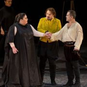 Angela Meade (Elvira), Franco Vassallo (Don Carlo), Piero Pretti (Ernani) © Miguel Lorenzo & Mikel Ponce | Les Arts