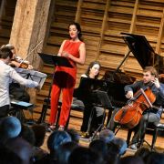 Raquel Camarinha chante le Pierrot lunaire dans la Grange de Meslay &copy; Gérard Proust