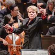 Marin Alsop conducts the Seattle Symphony &copy; Carlin Ma