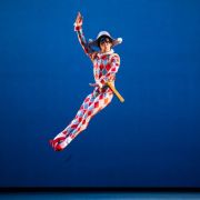 Marcus Morelli as Harlequin in Alexei Ratmansky's Harlequinade &copy; Tristram Kenton