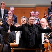 Jaime Martín and the National Symphony Orchestra &copy; Mark Stedman