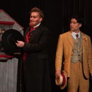 Nicholas Brownlee (Méphistophélès) and Duke Kim (Faust) &copy; Pat Redmond