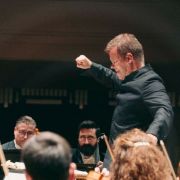Antony Hermus et le Belgian National Orchestra dans la Huitième Symphonie de Chostakovitch © Belgian National Orchestra – Marin Driguez