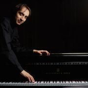 Miroslav Kultyshev &copy; rabovsky.ru