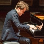 Benjamin Grosvenor &copy; Pete Woodhead