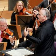 Sir Mark Elder conducts the Hallé © Bill Lam | The Hallé