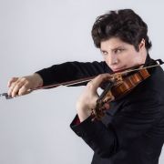 Augustin Hadelich &copy; Suxiao Yang