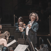 Nathalie Stutzmann dirige l'Orchestre du Capitole, avec Veronika Eberle et Adrien la Marca &copy; Romain Alcaraz