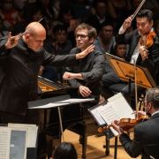 Jaap van Zweden, Alexandre Kantorow and the Hong Kong Philharmonic &copy; Aloysius Lim, courtesy of Esplanade – Theatres on the Bay