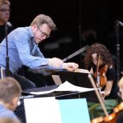 Daniel Harding en répétition avec le Philhar', sous l'œil attentif d'Éric Tanguy &copy; Christophe Abramowitz / Radio France