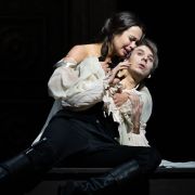 Nadine Sierra (Juliette) and Benjamin Bernheim (Roméo) &copy; Marty Sohl | Met Opera
