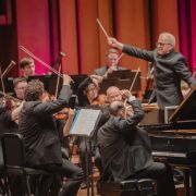 Osmo Vänskä and the Seattle Symphony &copy; Carlin Ma