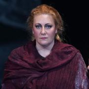 Saioa Hernández (Rosa) y Vanessa Goikoetxea (Toñuela) &copy; Elena del Real | Teatro de la Zarzuela