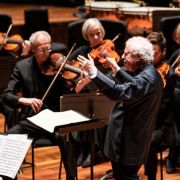Sir András Schiff conducts the Orchestra of the Age of Enlightenment &copy; Sarah Louise Bennett