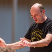 Andrew Manze in rehearsal with the SCO academy &copy; Christopher Bowen