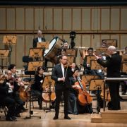 Benjamin Schmid with Hans Graf and the Singapore Symphony Orchestra &copy; Singapore Symphony Orchestra | Jack Yam