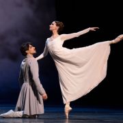 Cesar Corrales as Leontes and Lauren Cuthbertson as Hermione in The Winter's Tale &copy; Andrej Uspenski