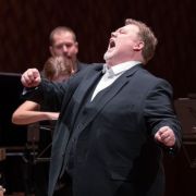 Stuart Skelton and the Australian Chamber Orchestra &copy; Nic Walker