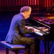Ralph van Raat &copy; Martina Simkovicova