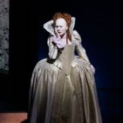 Elsa Dreisig (Elisabetta) &copy; Grand Théâtre de Genève | Magali Dougados