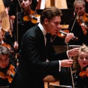 Klaus Mäkelä dirigiert die Oslo Philharmonic &copy; John-Halvdan Olsen-Halvorsen
