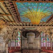 The organ and ceiling at the Palau de la Música &copy; Roberto Saltori | Flickr