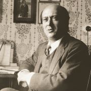 Arnold Schoenberg in his flat in Vienna (1911) &copy; Arnold Schönberg Center, Wien