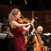 Julia Fischer, Cristian Măcelaru et l'Orchestre National de France &copy; Christophe Abramowitz / Radio France