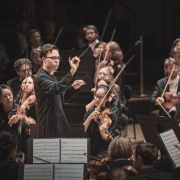 Tarmo Peltokoski dirige l'Orchestre National du Capitole de Toulouse &copy; Romain Alcaraz