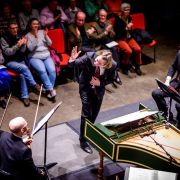 Maxim Emelyanychev conducts the Scottish Chamber orchestra &copy; Andy Catlin (2022)