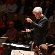 Edward Gardner conducts the London Philharmonic Orchestra &copy; Mark Allan