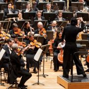 Teodor Currentzis dirige l'Orchestre de l'Opéra de Paris à la Philharmonie &copy; Émilie Brouchon / Opéra national de Paris