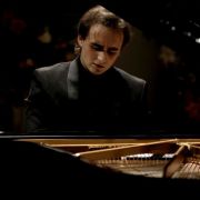 Illia Ovcharenko &copy; Monique de St Croix