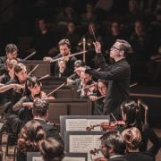 Tarmo Peltokoski dirige l'Orchestre National du Capitole de Toulouse dans la Neuvième © Romain Alcaraz
