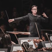 Tarmo Peltokoski dirige la Sea Symphony de Ralph Vaughan Williams à Toulouse &copy; Romain Alcaraz