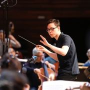 Tarmo Peltokoski en répétition avec l'Orchestre Philharmonique de Radio France &copy; Christophe Abramowitz / Radio France