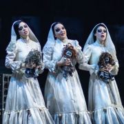 Julian Prégardien, Alma Neuhaus (2. Dame), Jenni Hietala (1. Dame) und Stephanie Maitland (3. Dame) &copy; Wiener Staatsoper | Sofia Vargaiová