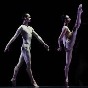 Autodance de Sharon Eyal par les Ballets de Monte-Carlo &copy; Alice Blangero