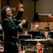 Alain Altinoglu dirige la Huitième Symphonie de Mahler à Bozar &copy; Vincent Callot