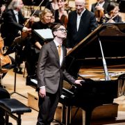 Víkingur Ólafsson, Paavo Järvi and the Tonhalle-Orchester &copy; Sebastian Madej