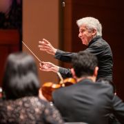 Peter Oundjian conducts the Seattle Symphony &copy; Jim Holt