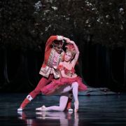 Risako Ikeda as the Firebird and Takuro Watanabe as Prince Ivan in The Firebird &copy; Takashi Shikama