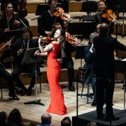 Maria Ioudenitch und Ryan Bancroft mit dem Royal Stockholm Philharmonic Orchestra © Yanan Li | Konserthuset Stockholm