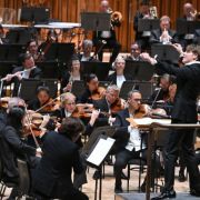 Gareth Davies performs with the London Symphony Orchestra and Klaus Mäkelä &copy; LSO | Mark Allan