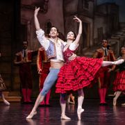 Giorgi Potskhishvili as Basilio and Anna Tsygankova as Kitri in José Carlos Martínez' Don Quixote &copy; Pavel Hejný